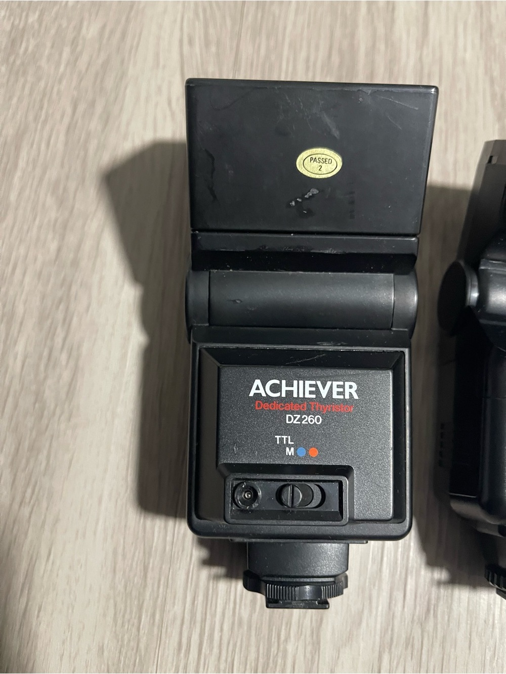 Camera Flash Speedlight Bundle - Picture 2 of 9
